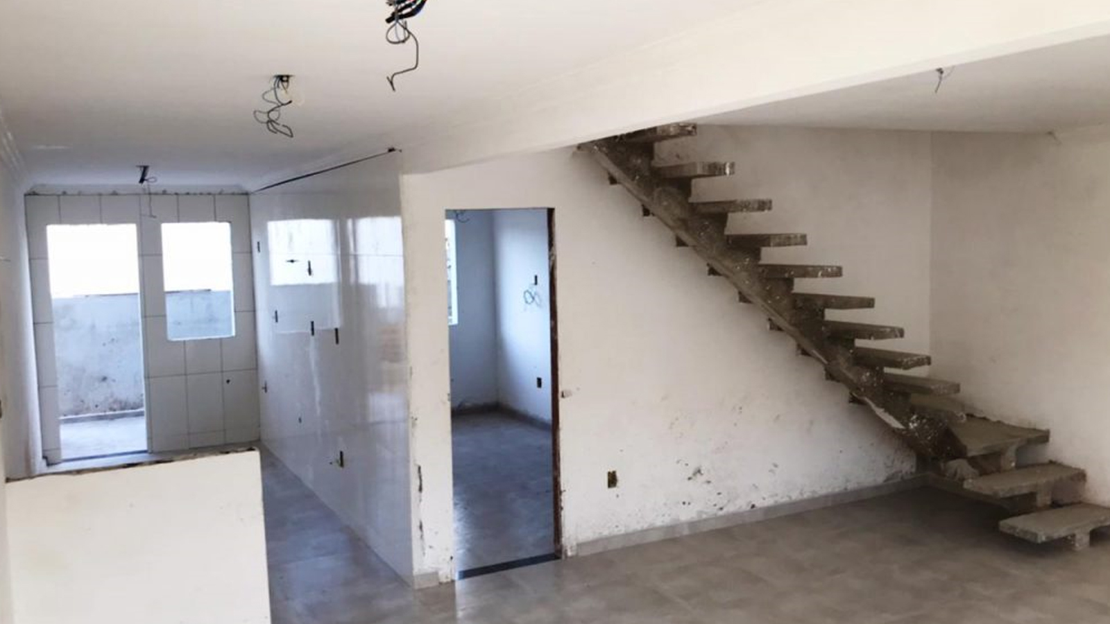 Apartamento à Venda em Arraial D'Ajuda, Porto Seguro - Condomínio Residencial Monte das Oliveiras